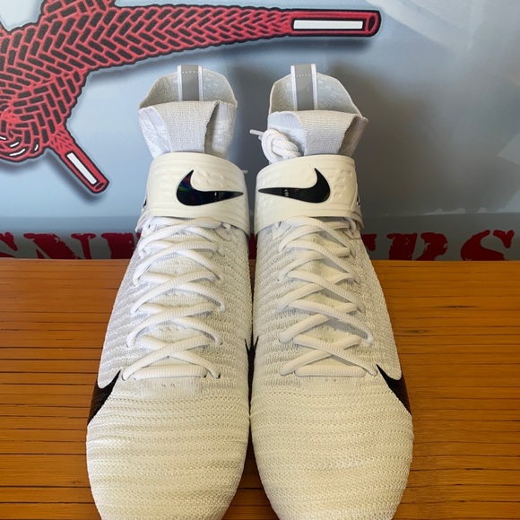 Nike Alpha Menace Elite 2 White Football Mens 13 main image 4